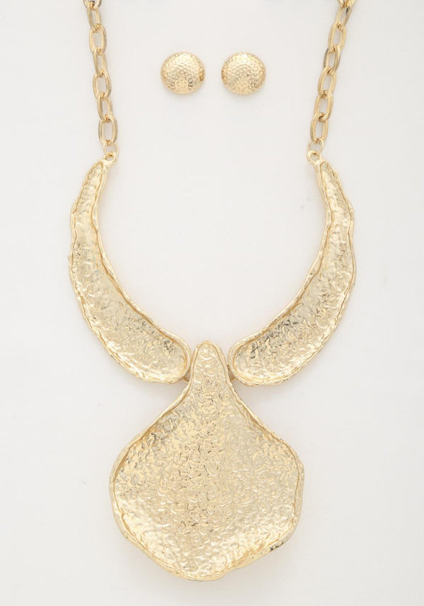 Textured Oversized Metal Necklace