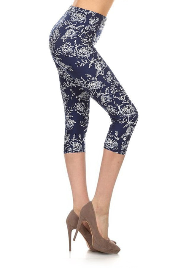 Multi-color Print, Cropped Capri Leggings In A Fitted Style With A Banded High Waist. - Nil-Chi